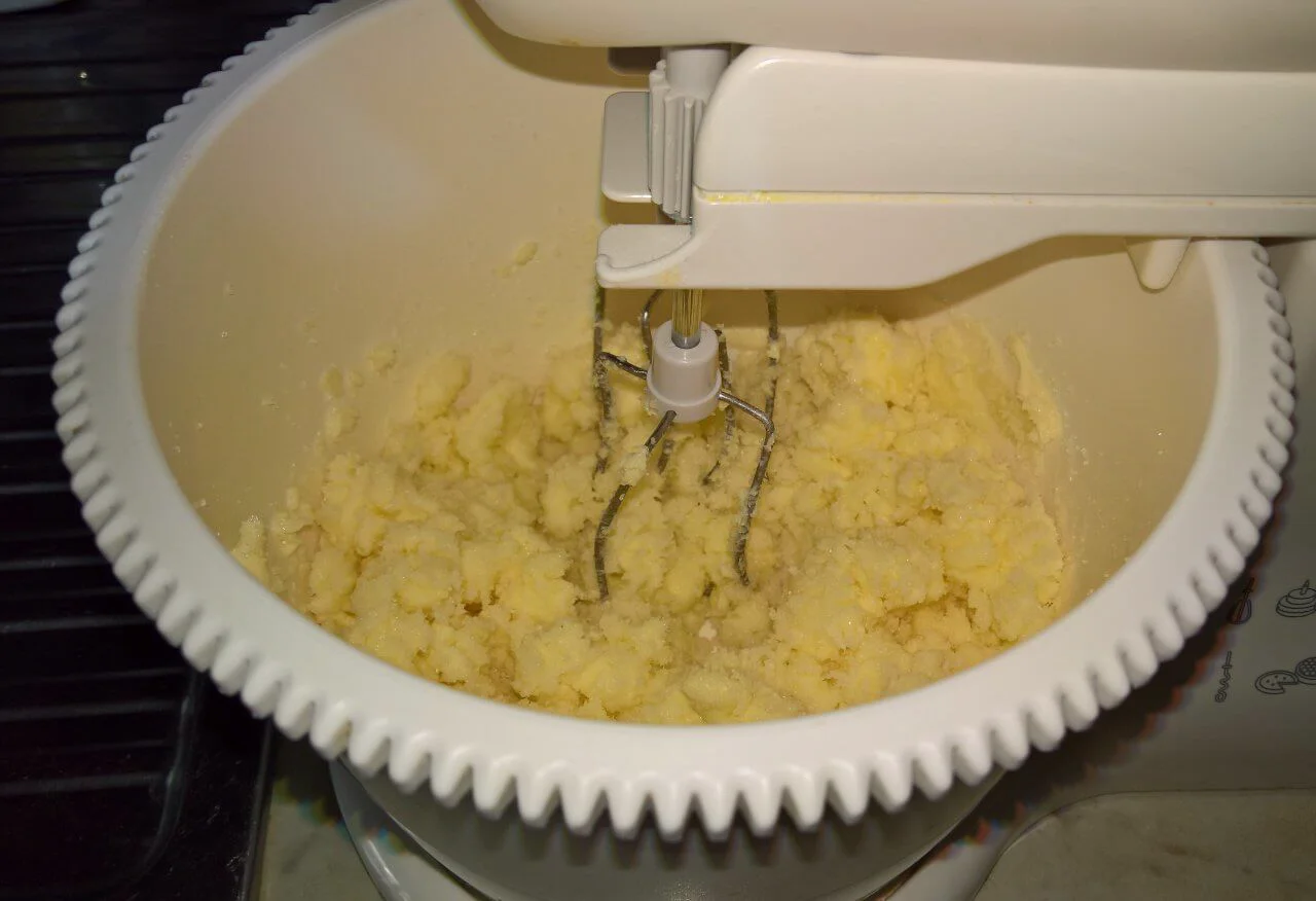 Ciambella uvetta e gocce di cioccolata